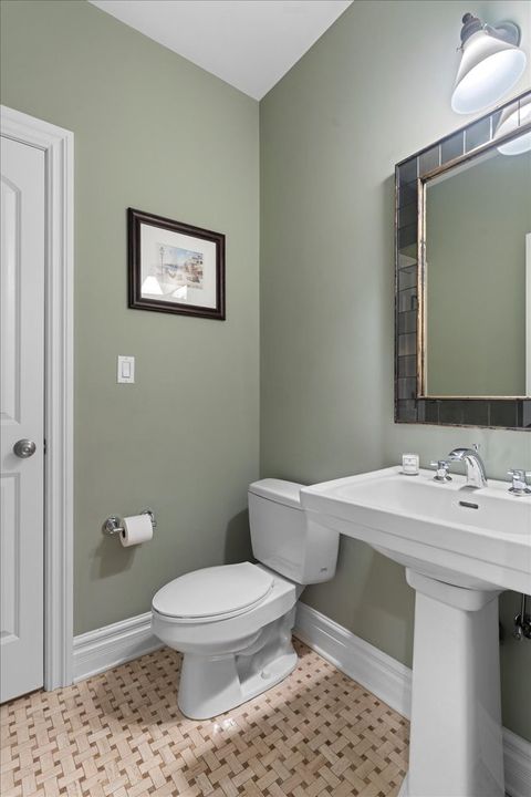 Tiny photo for 2446 N Racine Avenue #1F, Chicago, IL 60614 (MLS # 12462306)
