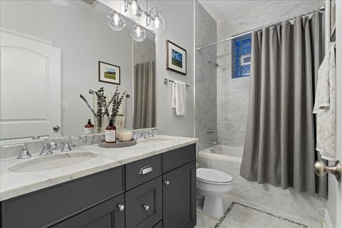 Tiny photo for 2446 N Racine Avenue #1F, Chicago, IL 60614 (MLS # 12462306)