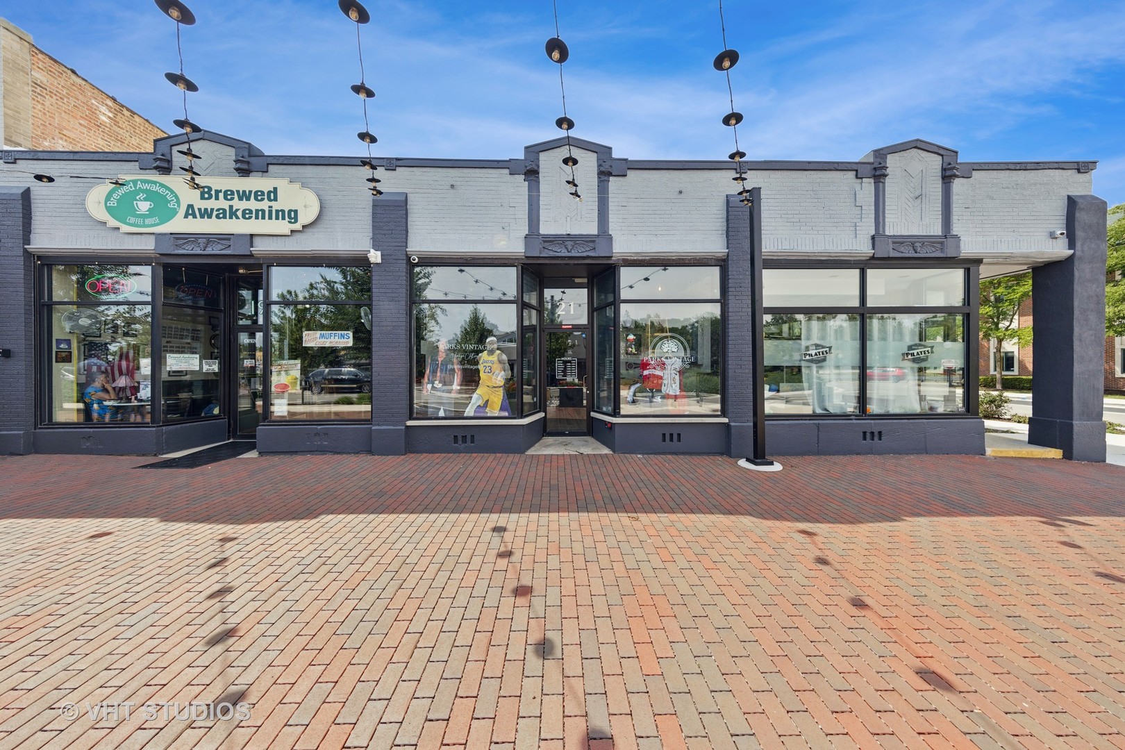 19-23 W Quincy Street