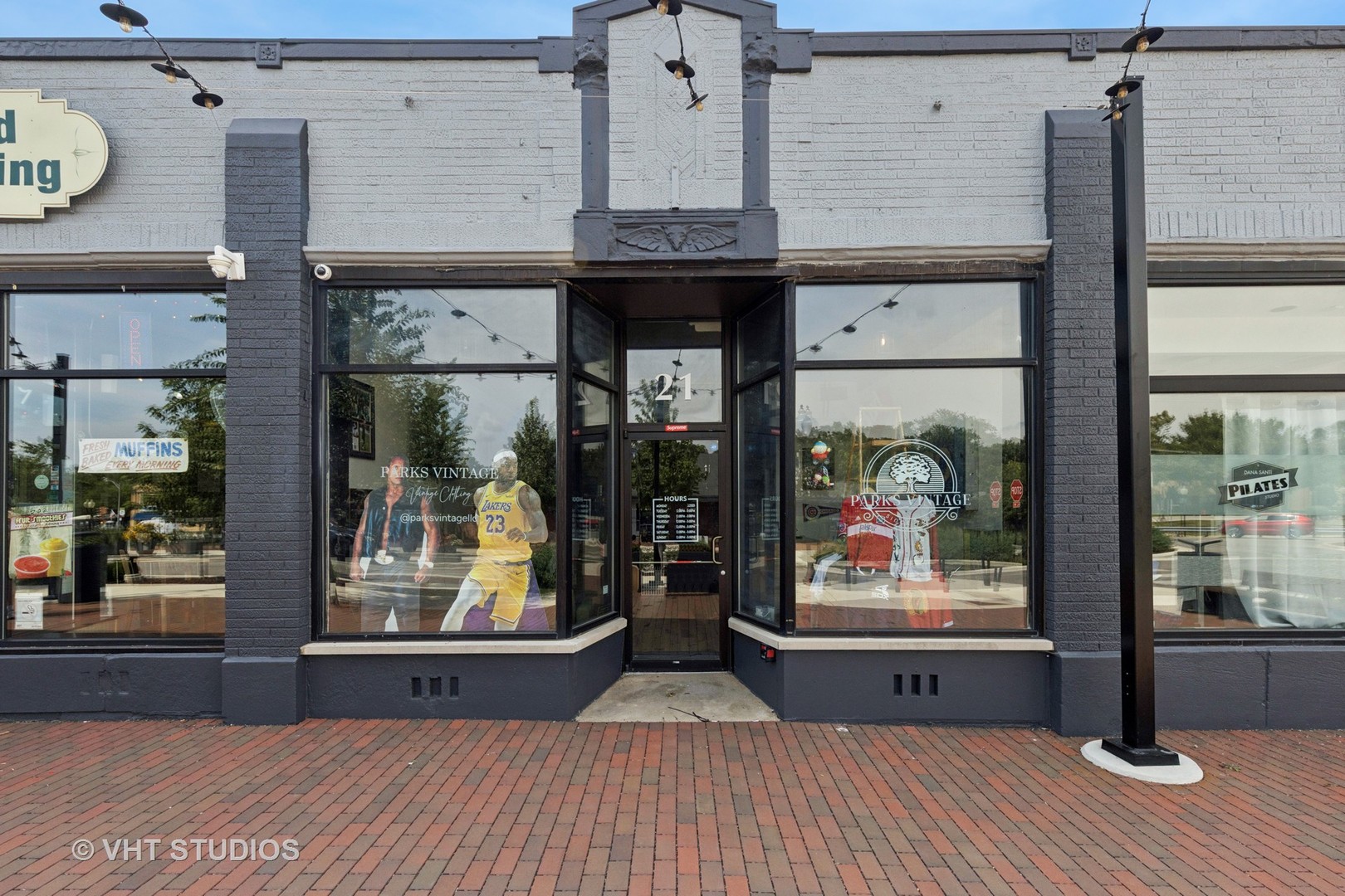 19-23 W Quincy Street