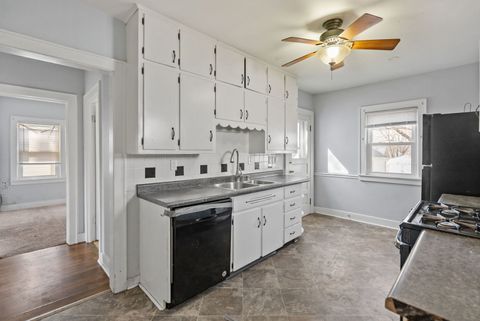 Tiny photo for 3418 TAYLOR Street, Davenport, IA 52806 (MLS # 12599835)