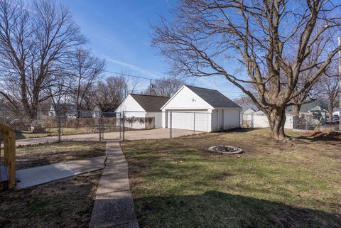 Tiny photo for 3418 TAYLOR Street, Davenport, IA 52806 (MLS # 12599835)