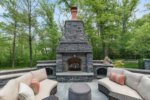 Tiny photo for 145 Moffett Road, Lake Bluff, IL 60044 (MLS # 12391377)