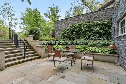 Tiny photo for 145 Moffett Road, Lake Bluff, IL 60044 (MLS # 12391377)