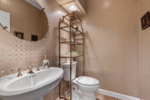 Tiny photo for 46 Oak Creek Drive, Burr Ridge, IL 60527 (MLS # 12554956)