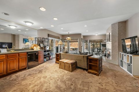 Tiny photo for 46 Oak Creek Drive, Burr Ridge, IL 60527 (MLS # 12554956)