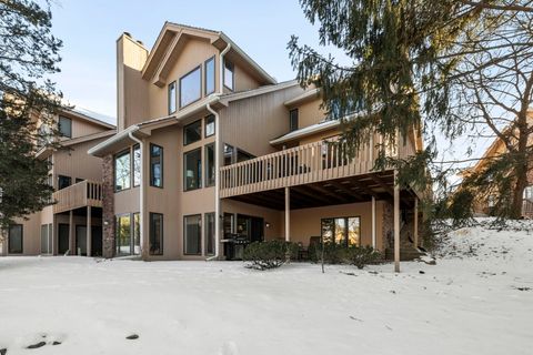 Tiny photo for 46 Oak Creek Drive, Burr Ridge, IL 60527 (MLS # 12554956)