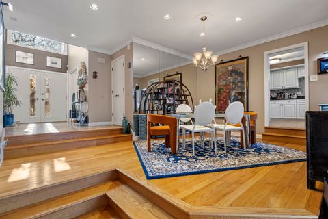 Tiny photo for 46 Oak Creek Drive, Burr Ridge, IL 60527 (MLS # 12554956)