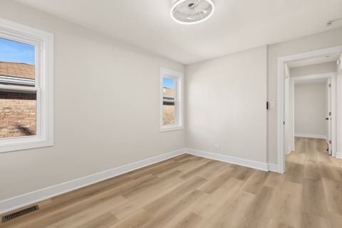 Tiny photo for 2641 Oak Street, Franklin Park, IL 60131 (MLS # 12492697)