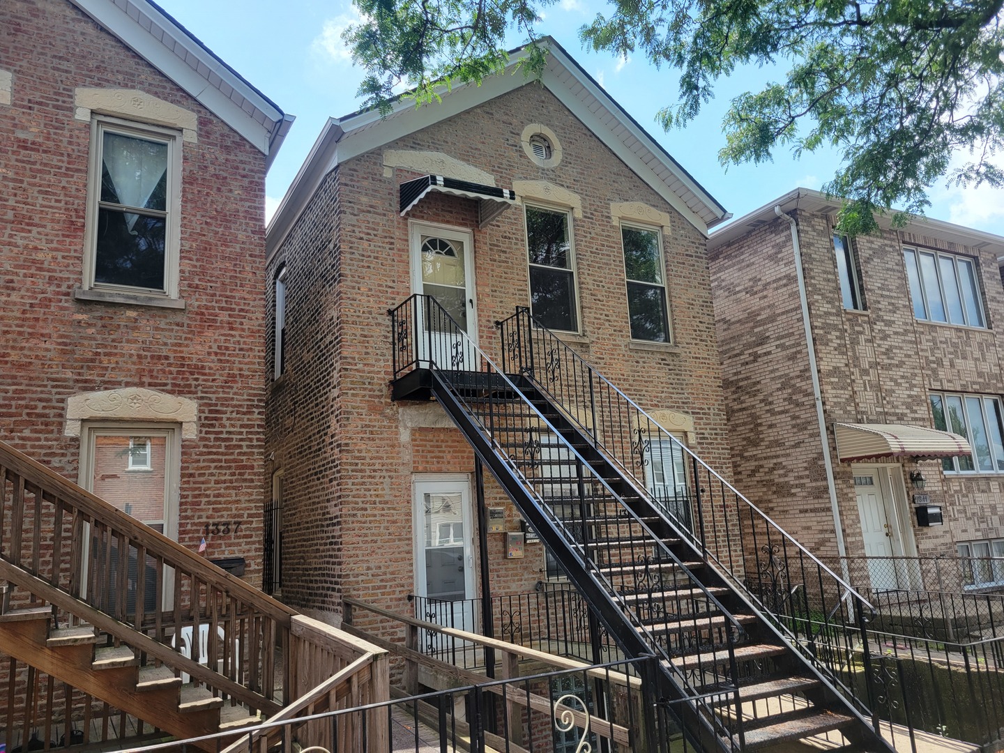 1339 W 31st Street