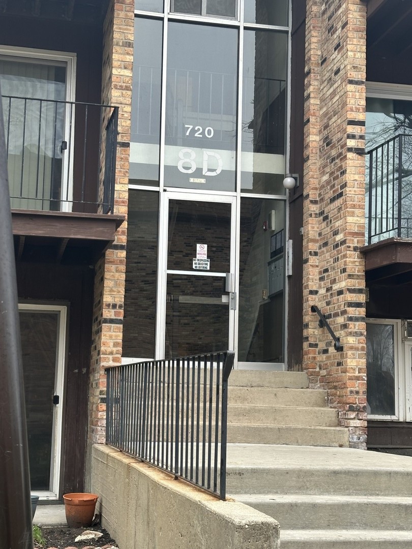 720 HILL Drive 8-303