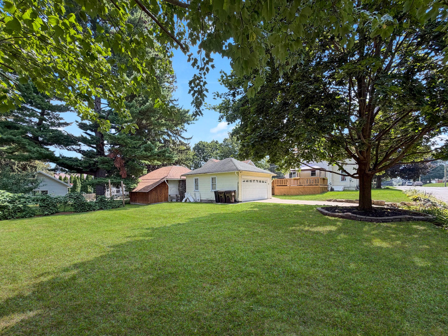 1426 W Lincoln Boulevard
