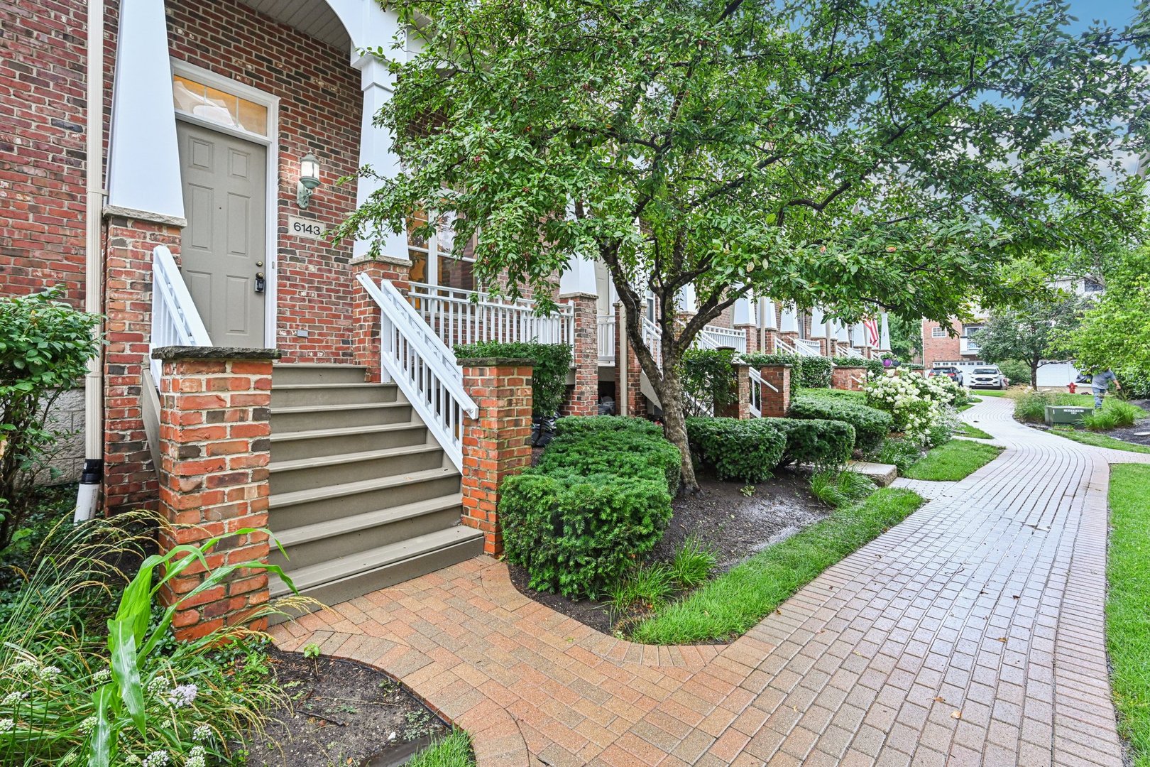 6143 River Bend Place
