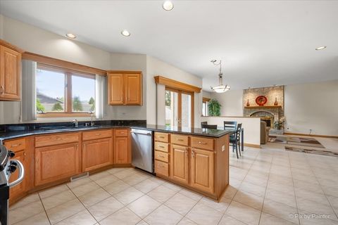 Tiny photo for 958 W Stonehedge Drive, Addison, IL 60101 (MLS # 12630791)
