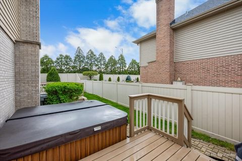 Tiny photo for 958 W Stonehedge Drive, Addison, IL 60101 (MLS # 12630791)