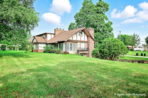 Tiny photo for 2100 Edina Boulevard, Zion, IL 60099 (MLS # 12492636)