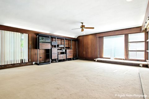 Tiny photo for 2100 Edina Boulevard, Zion, IL 60099 (MLS # 12492636)