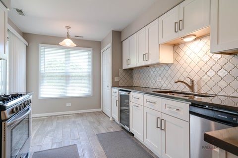 Tiny photo for 1410 Clairmont Court #217, Vernon Hills, IL 60061 (MLS # 12706511)