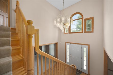 Tiny photo for 442 Mallard Point Drive, North Aurora, IL 60542 (MLS # 12508577)