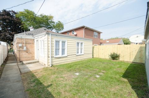 Tiny photo for 1643 N 23 Avenue, Melrose Park, IL 60160 (MLS # 12537640)