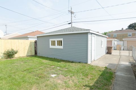 Tiny photo for 1643 N 23 Avenue, Melrose Park, IL 60160 (MLS # 12537640)