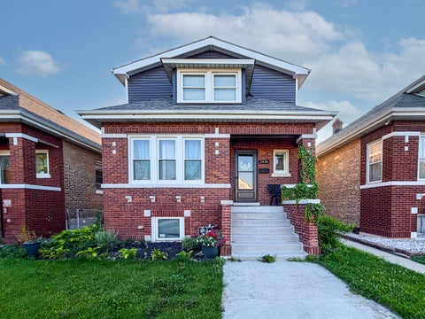 Photo of 2436 Grove Avenue, Berwyn, IL 60402 (MLS # 12747404)