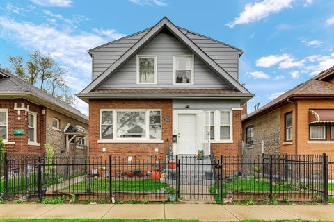 Photo of 4951 W Concord Place, Chicago, IL 60639 (MLS # 12640821)
