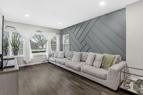 Tiny photo for 4951 W Concord Place, Chicago, IL 60639 (MLS # 12640821)