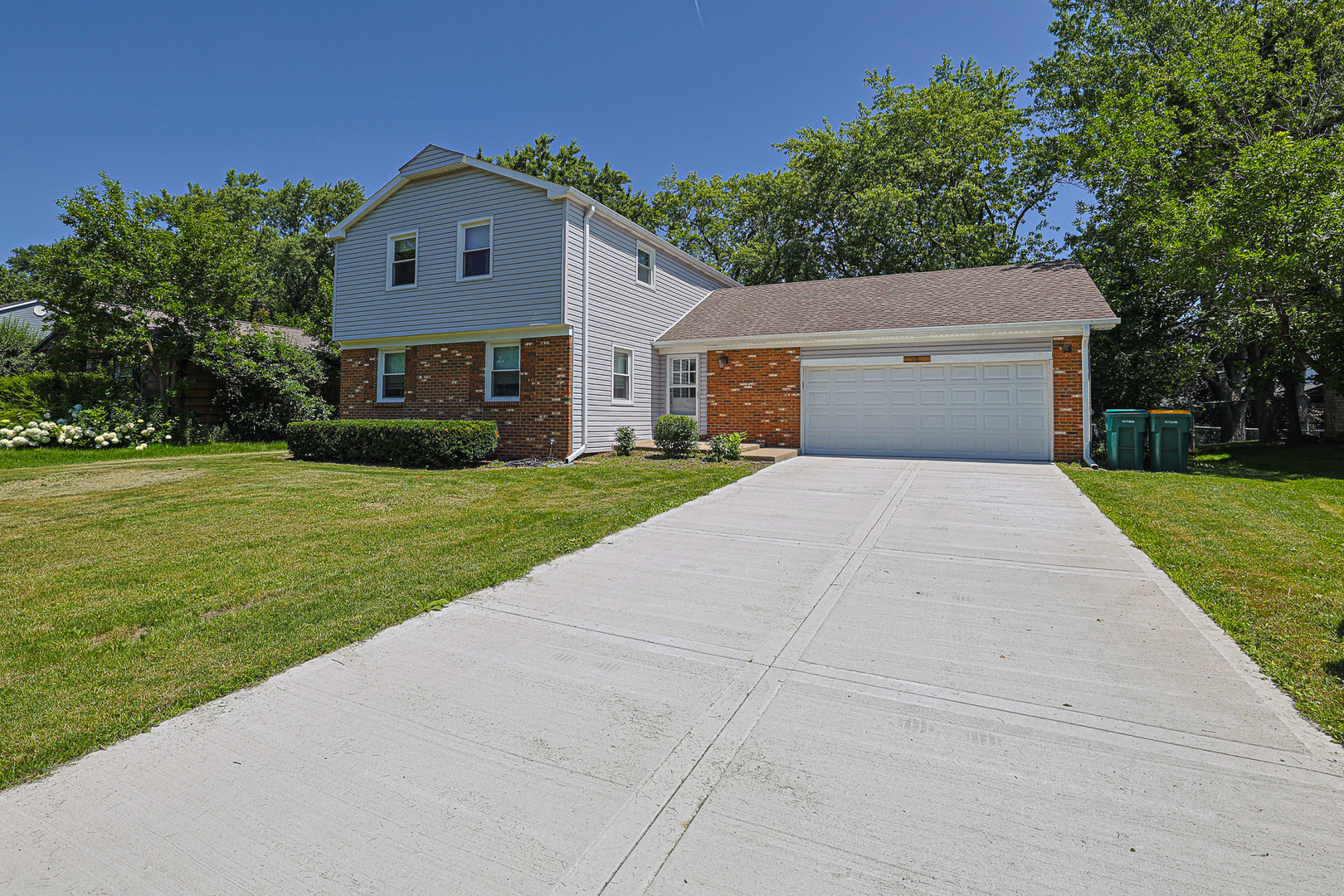 961 Twisted Oak Lane