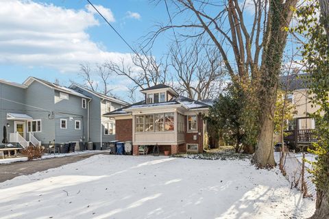 Tiny photo for 1201 Noyes Street, Evanston, IL 60201 (MLS # 12531651)