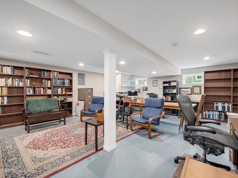 Tiny photo for 517 Renn Court, Wheaton, IL 60187 (MLS # 12626602)