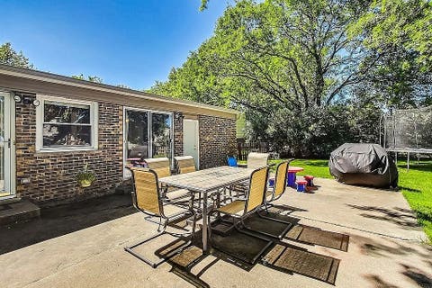Tiny photo for 318 W Hackberry Drive, Arlington Heights, IL 60004 (MLS # 12693655)