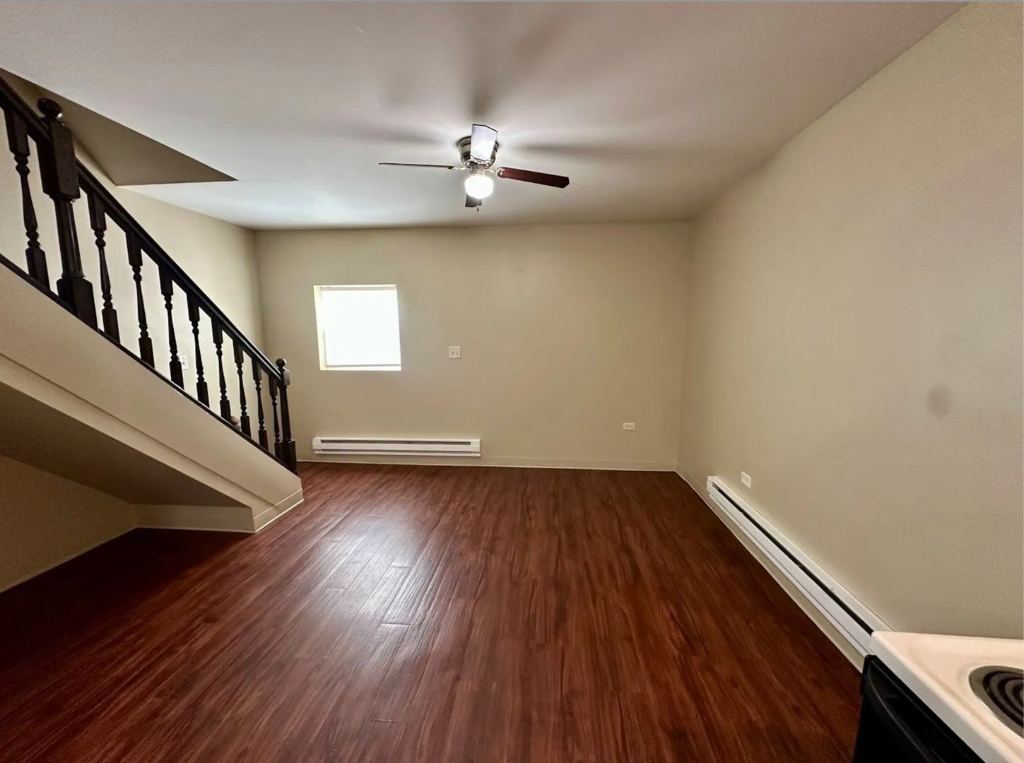 690 W Judson Street 8
