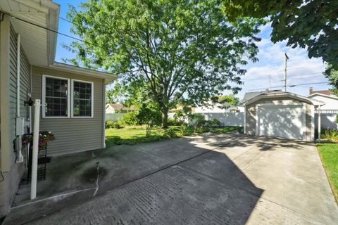 A home in Crest Hill