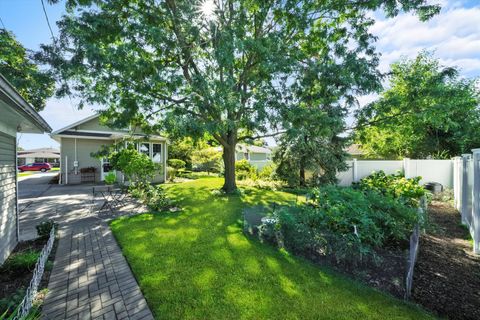 A home in Crest Hill