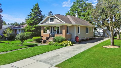 A home in Crest Hill