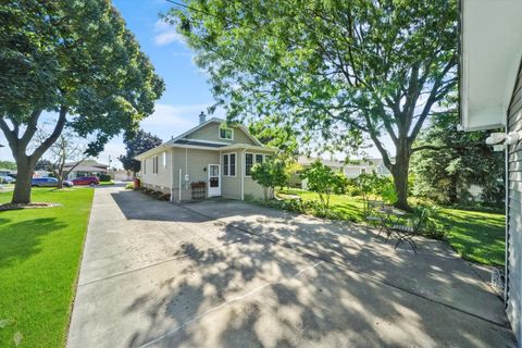 A home in Crest Hill