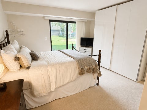 Tiny photo for 174 E Springbrook Drive #1B, Bloomingdale, IL 60108 (MLS # 12749359)