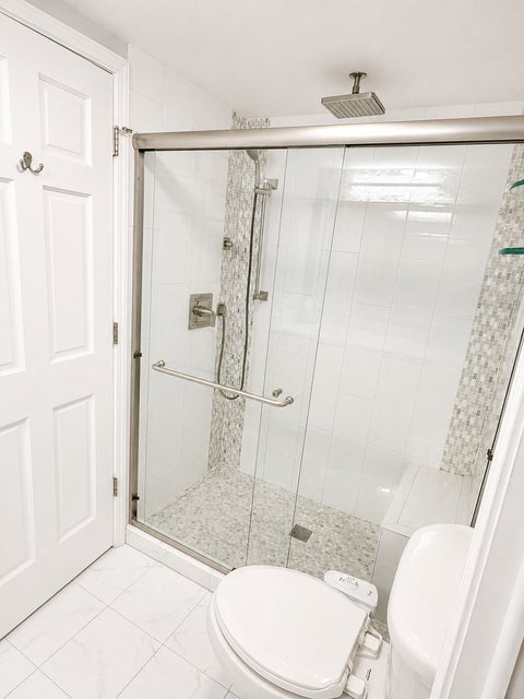 Tiny photo for 174 E Springbrook Drive #1B, Bloomingdale, IL 60108 (MLS # 12749359)