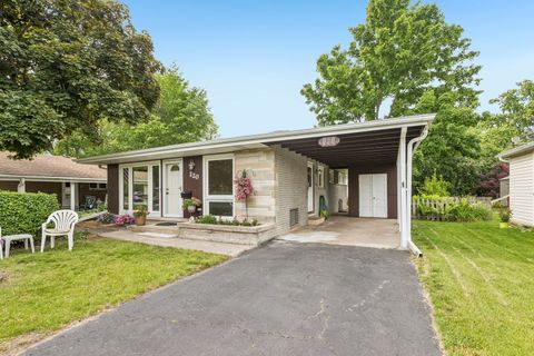 Tiny photo for 220 Voltz Road, Northbrook, IL 60062 (MLS # 12668674)