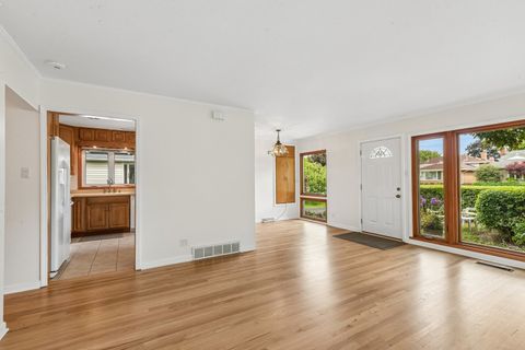 Tiny photo for 220 Voltz Road, Northbrook, IL 60062 (MLS # 12668674)