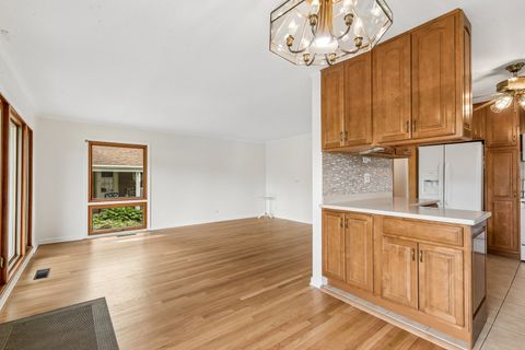 Tiny photo for 220 Voltz Road, Northbrook, IL 60062 (MLS # 12668674)