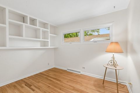 Tiny photo for 220 Voltz Road, Northbrook, IL 60062 (MLS # 12668674)
