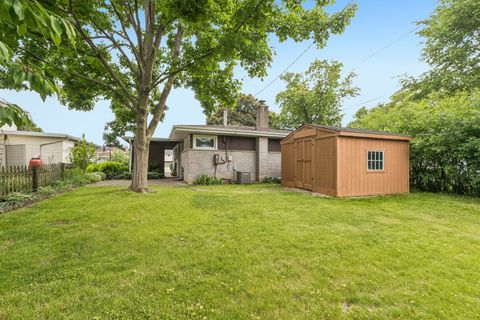 Tiny photo for 220 Voltz Road, Northbrook, IL 60062 (MLS # 12668674)