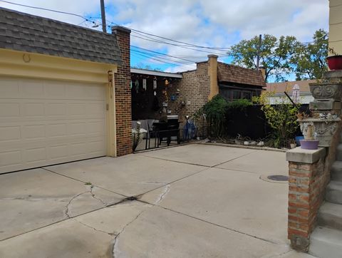 Tiny photo for 5148 N Kostner Avenue, Chicago, IL 60630 (MLS # 12494002)
