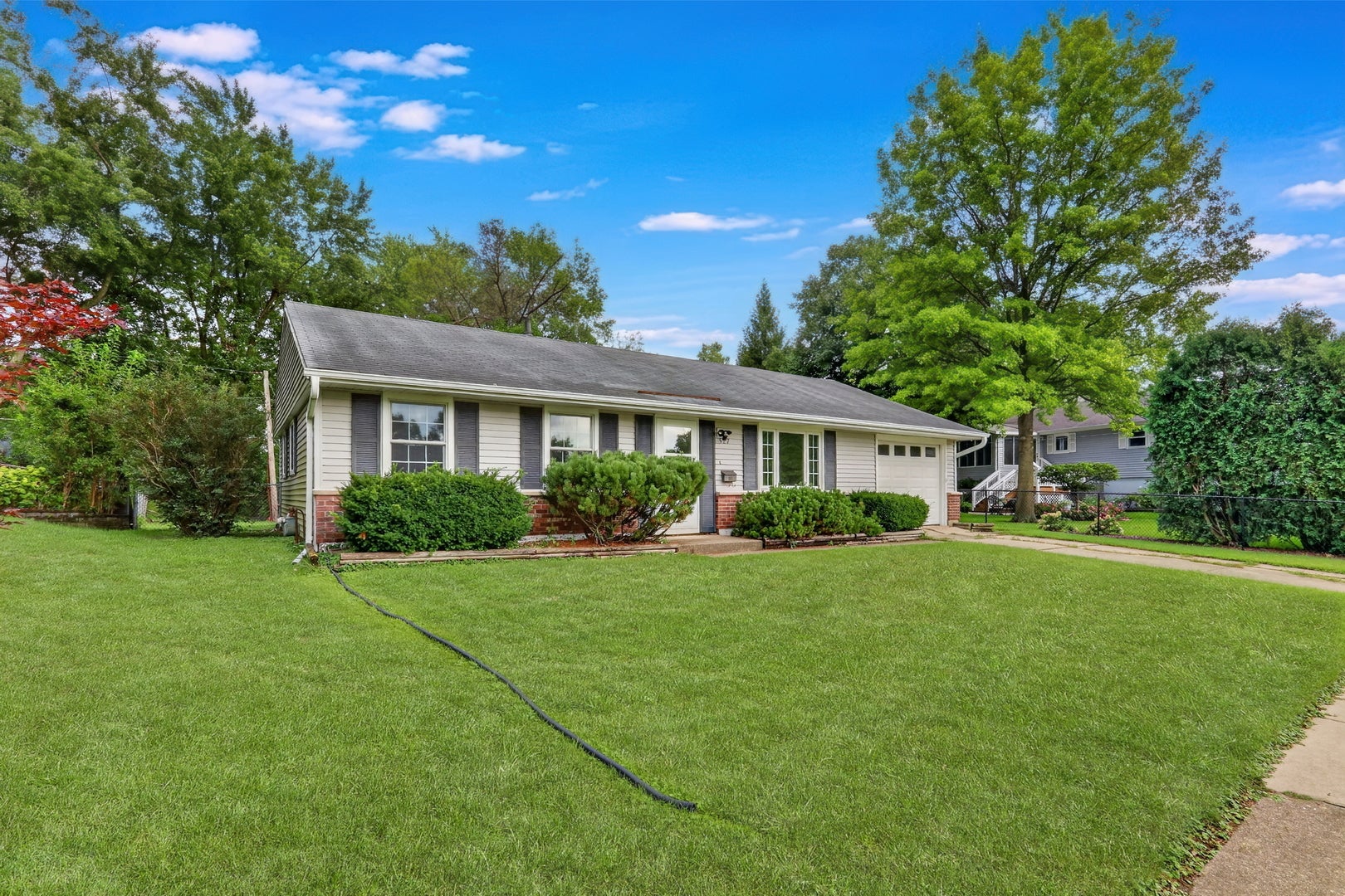 527 Sherwood Drive
