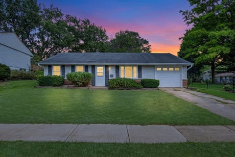 Tiny photo for 527 Sherwood Drive, Streamwood, IL 60107 (MLS # 12688025)
