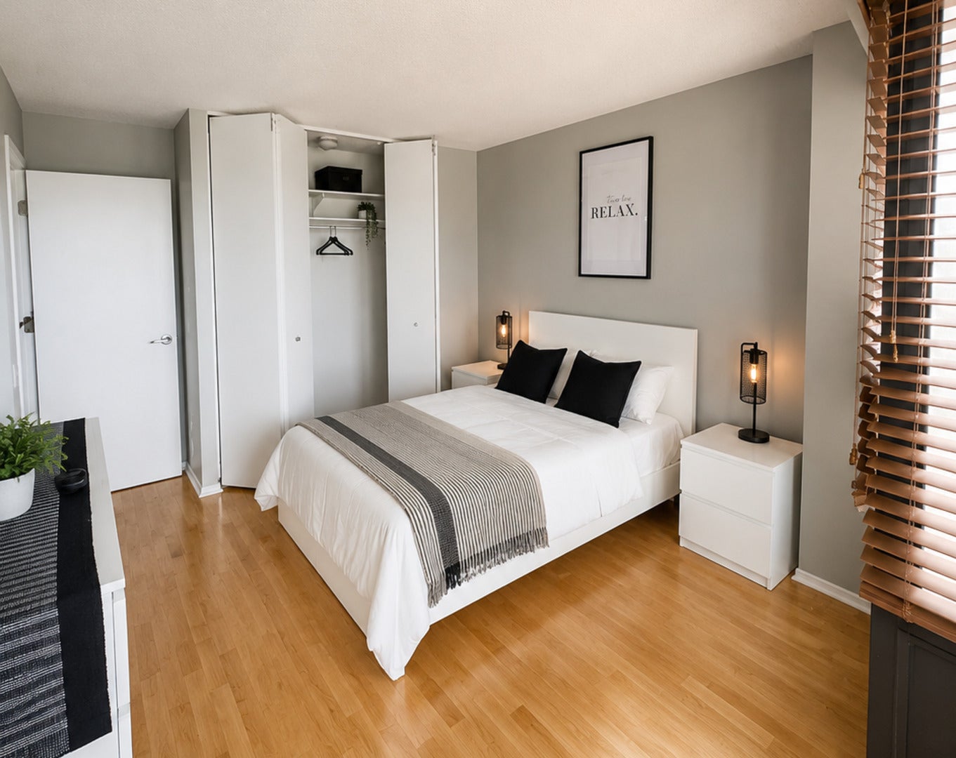 30 E Huron Street 3306