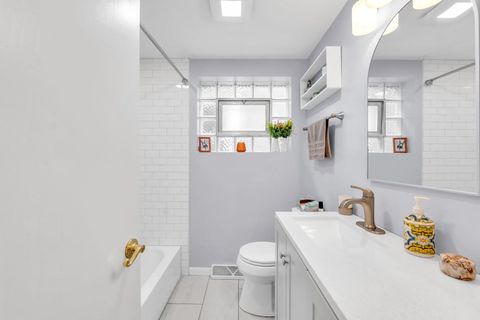Tiny photo for 11163 S Trumbull Avenue, Chicago, IL 60655 (MLS # 12630240)