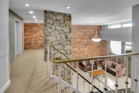 Tiny photo for 850 S Lorraine Road #3B, Wheaton, IL 60189 (MLS # 12549092)